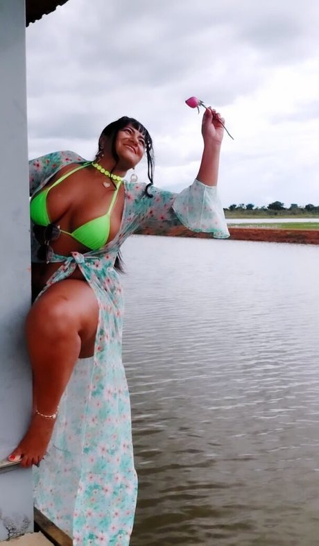 Mariabronzeada pornstar photos