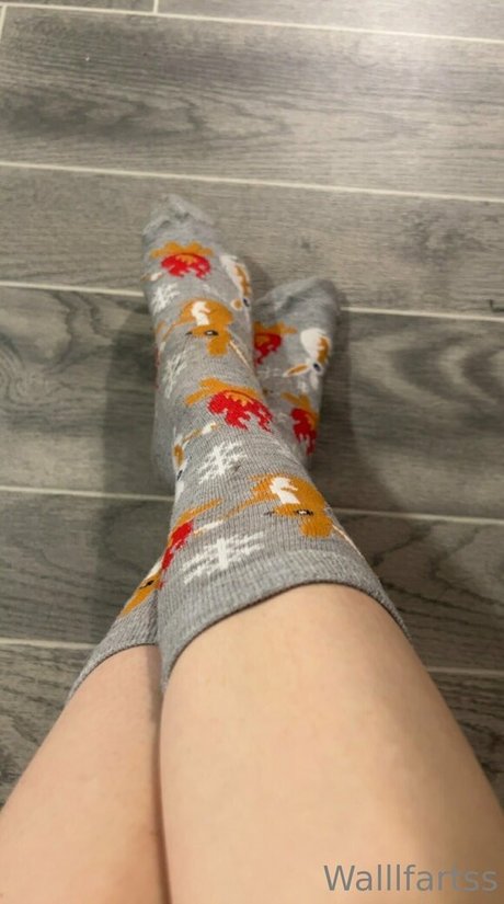 Wallfartss model adult pictures