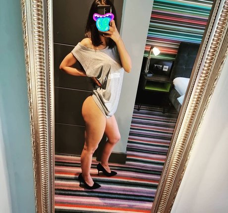 Serena Mann erotic model photo