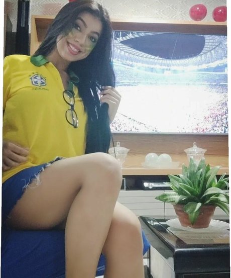 Edyli Silva star adult photo