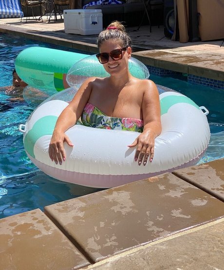 Blanca M model hot image