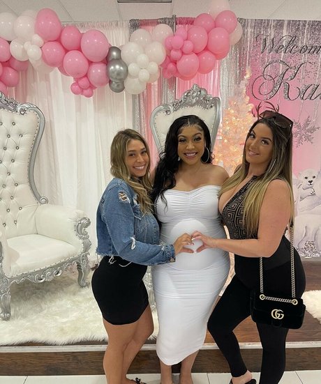 Rachel S exclusive star picture