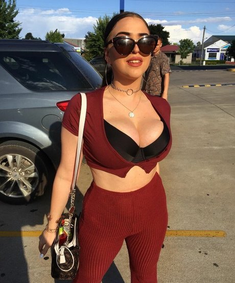 Elouise best pornstar img