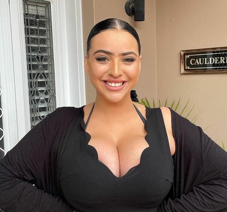 Elouise star free gallery