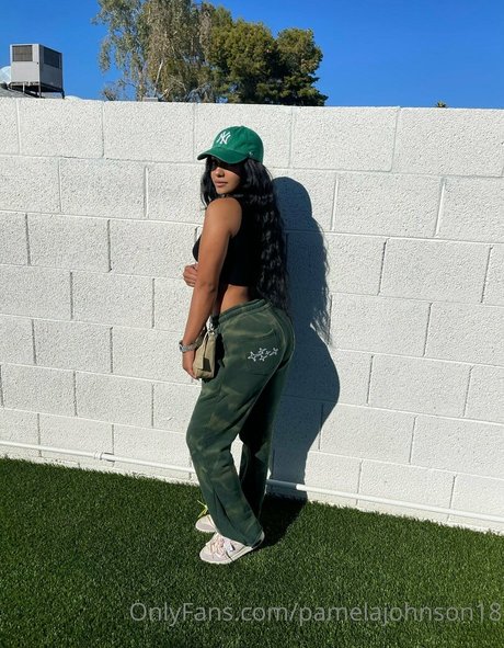 pamelajohnson18 model hd gallery