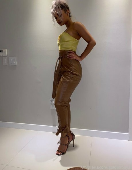 busty ebony onlyfans beautiful porn galleries