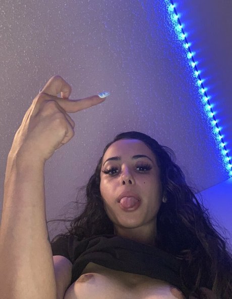 alexisperez18 star naked photos