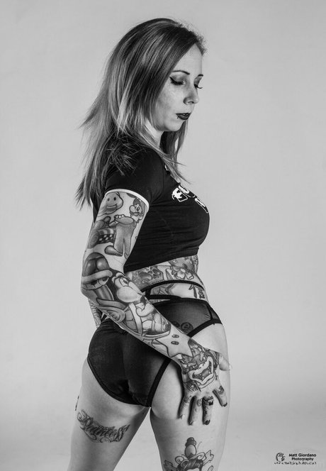 bobbibamf model art picture