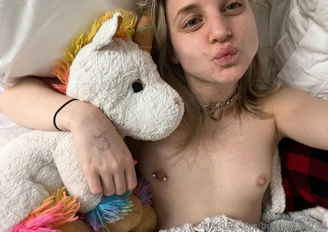 BunnyButtStuff perfect actress pic