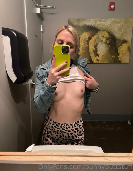 BunnyButtStuff model xxx image