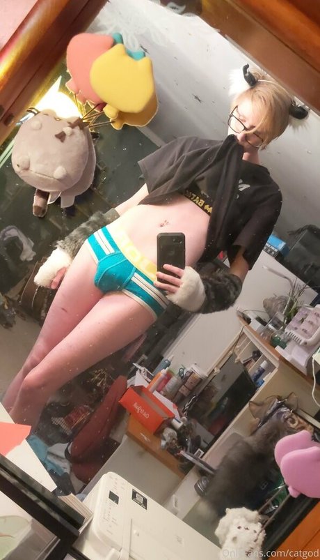 catgod x star high quality image