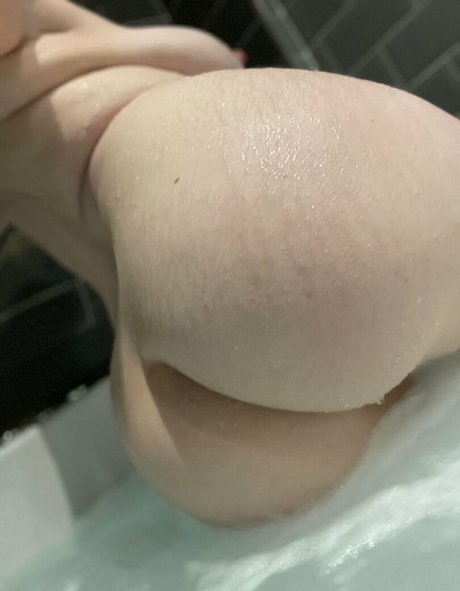 emilyvip model porn img