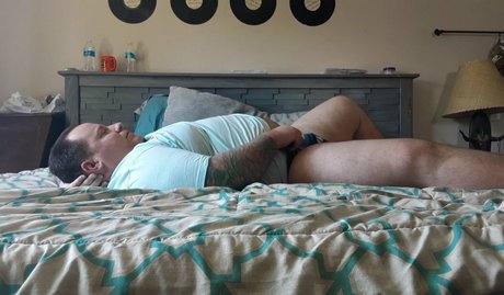 celtic bear star naked gallery