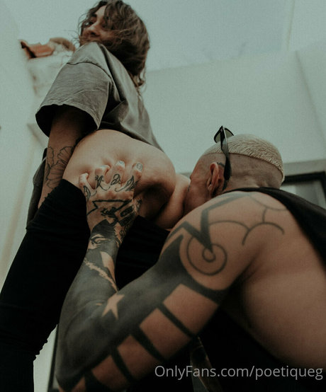 Poetiquegirl star high quality pic