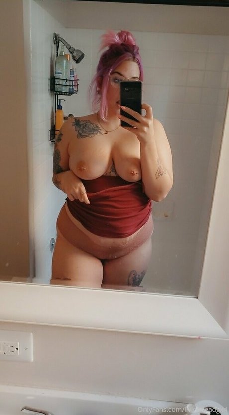 strwbrry cream sexy model photo