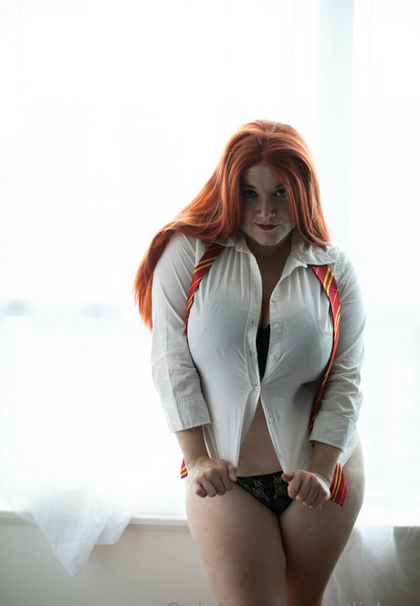 elliskay sexy pornstar photo