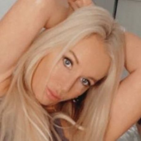 Ellehotmom pornstar perfect image