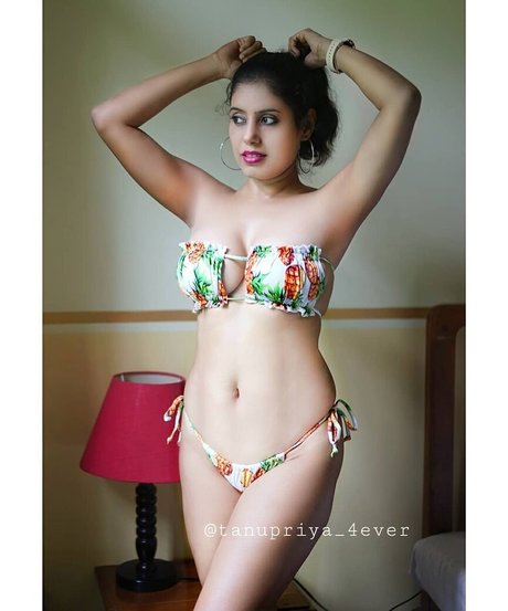 tanupriya star free photo