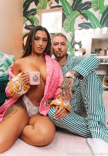 alexandkellz pornstar nude galleries