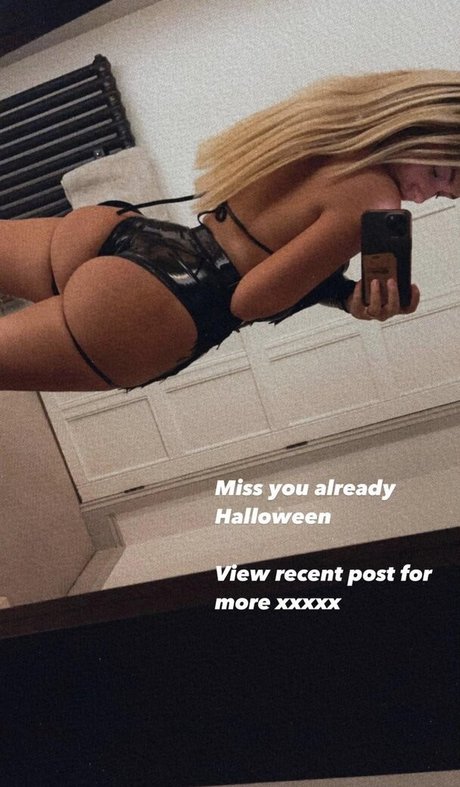 Phoebeisobelx naked star pic