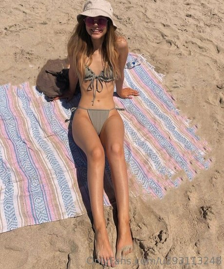 ellamoorepls pretty model pictures