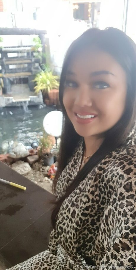 amyamorevip pornstar adult picture