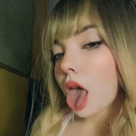 nyawhina model exclusive pic