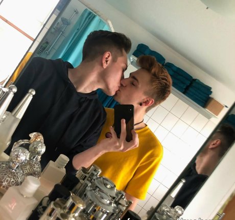 fabulousboyzs actress picture