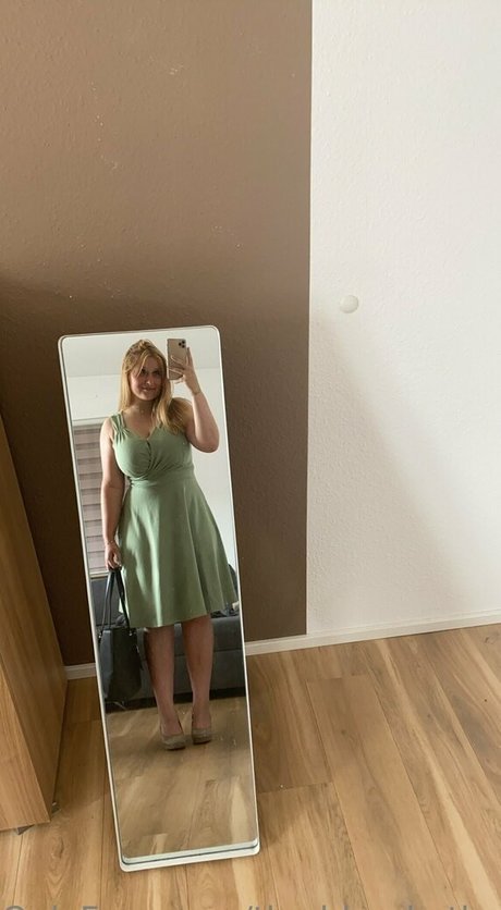 the blonde the brunette free pornstar img