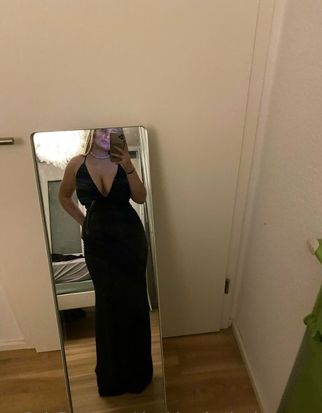 the blonde the brunette star adult galleries