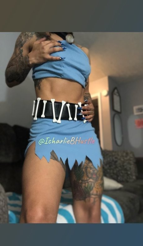 Charliebhustle_ nude star photo