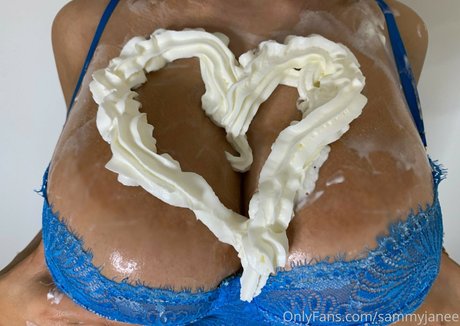 giant onlyfans naked pic