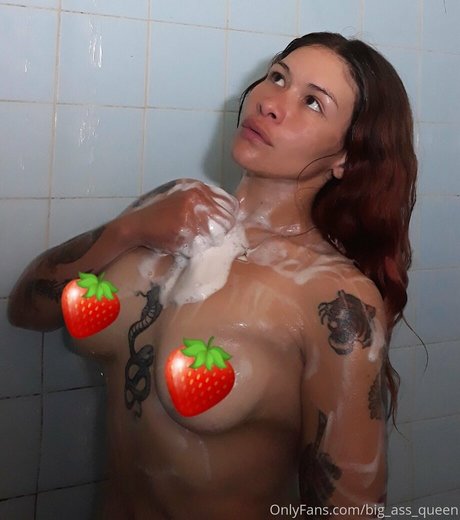 big ass queen model beautiful photos