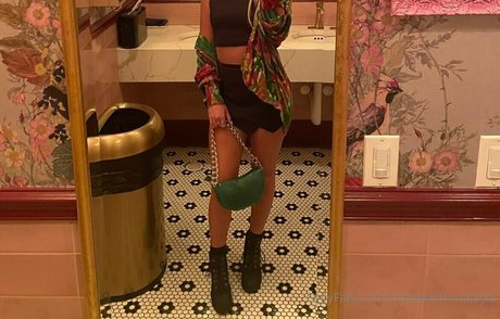 movewithmikayla hd star galleries