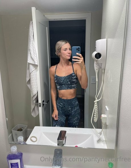 pantynectarfree sex model pic