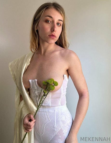 mekennaharchives pornstar erotic picture