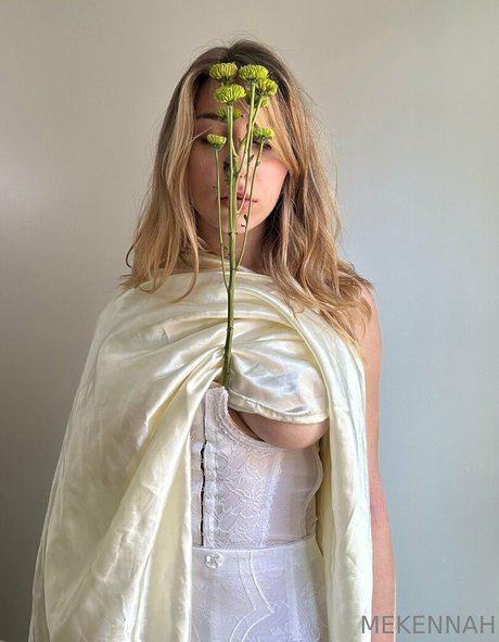 mekennaharchives pornographic actress picture