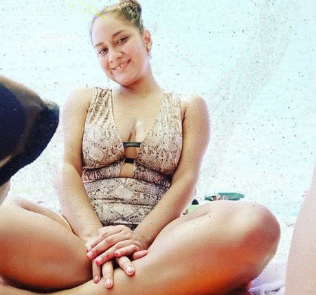 karolin25 nice pornstar pictures