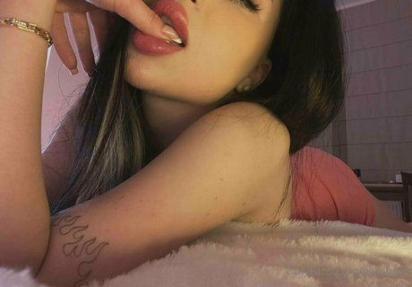 natural pawg onlyfans pornographic photo