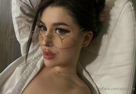 alyishere model best gallery