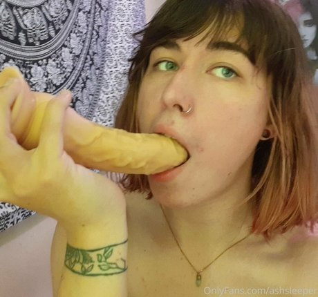 ashsleeper star adult photos