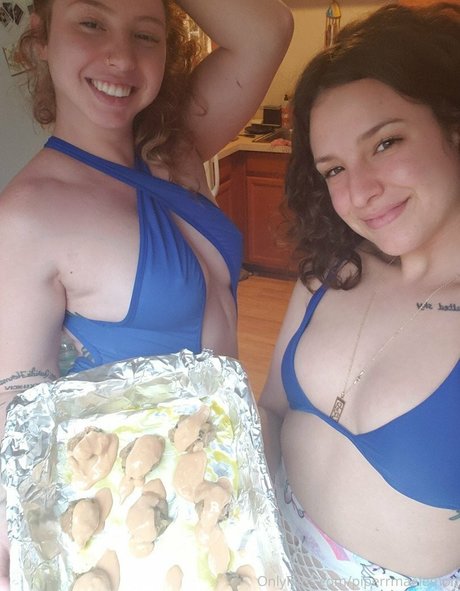 PiperMaePeach pornographic star photos