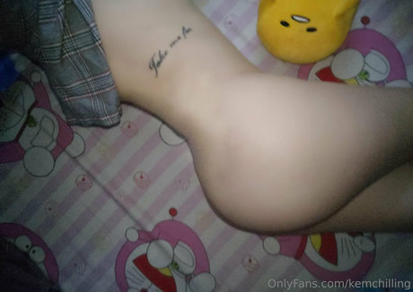 kemchilling exclusive pornstar picture