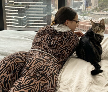 aussietwerk sex actress pics