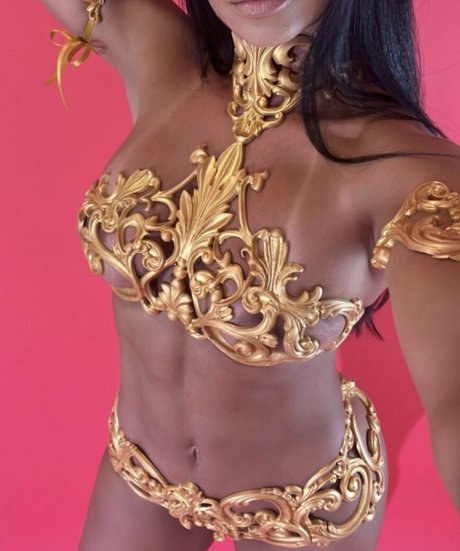 Daniela Laura top actress img