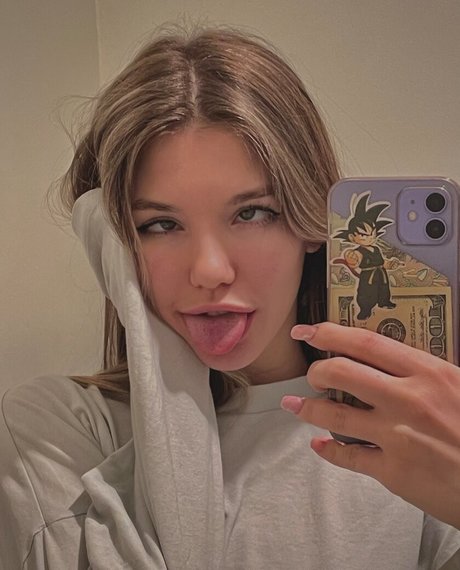 crazycutelina model xxx photos