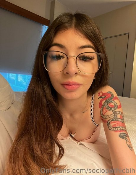 sociopathicbih free actress photo