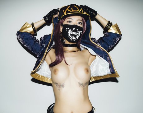 leeeee mona star erotic pictures