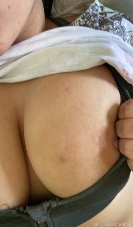 Raxien exclusive star pics