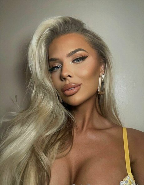 Sylvijaa pornstar naked photos